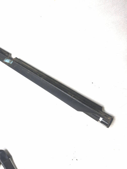 2011 Volkswagen Tiguan Rear Door Weatherstrip Seal Passenger Side Right 4pcs OEM