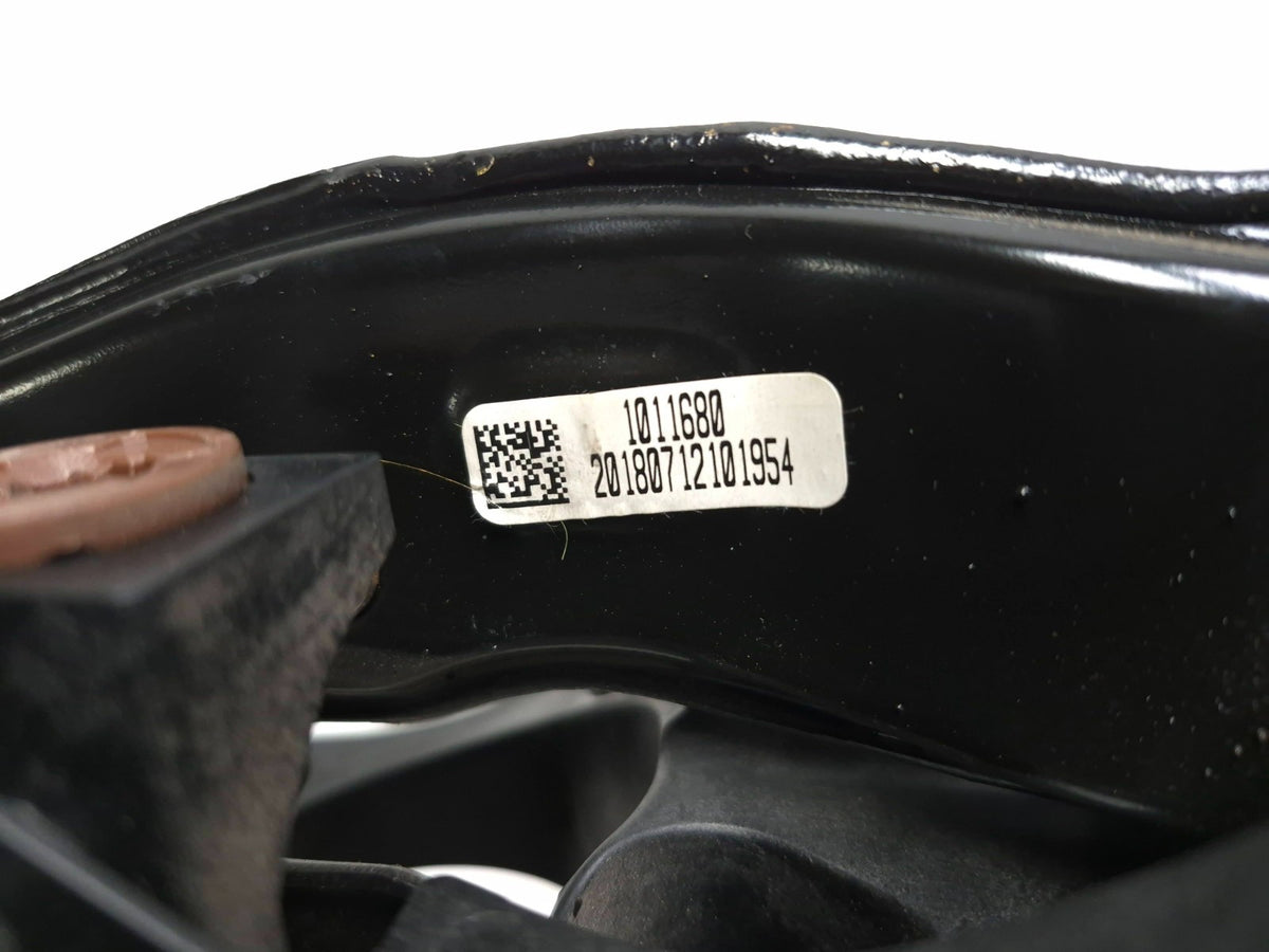 2018 Tesla Model 3 Brake Pedal 1044691-00-d OEM
