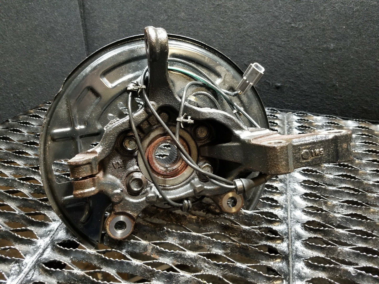 2017 Nissan Sentra Front Spindle Knuckle Wheel Hub Left Driver Side OEM