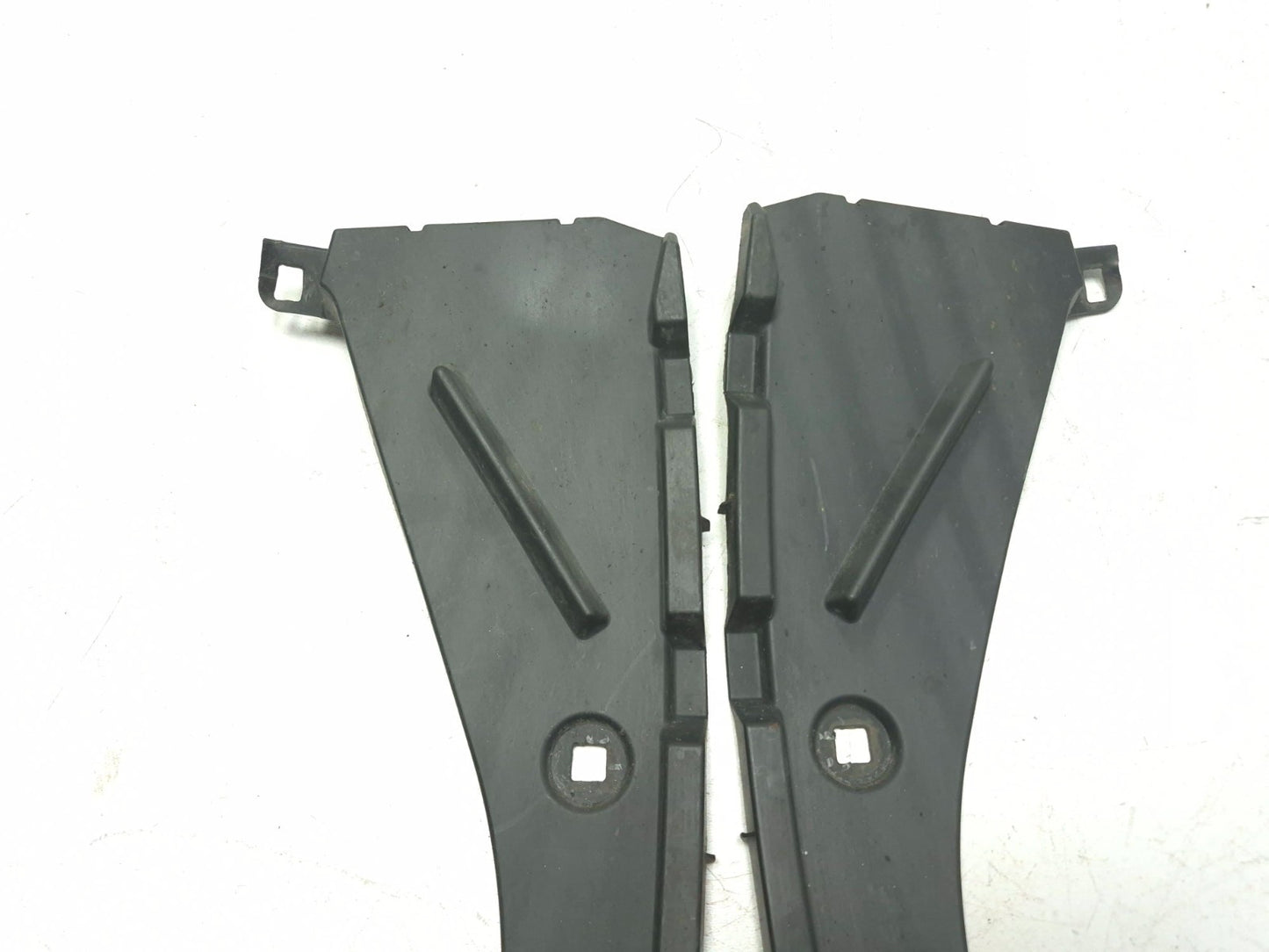 2018 Toyota Corolla Rear Bumper Side Seal Left & Right OEM