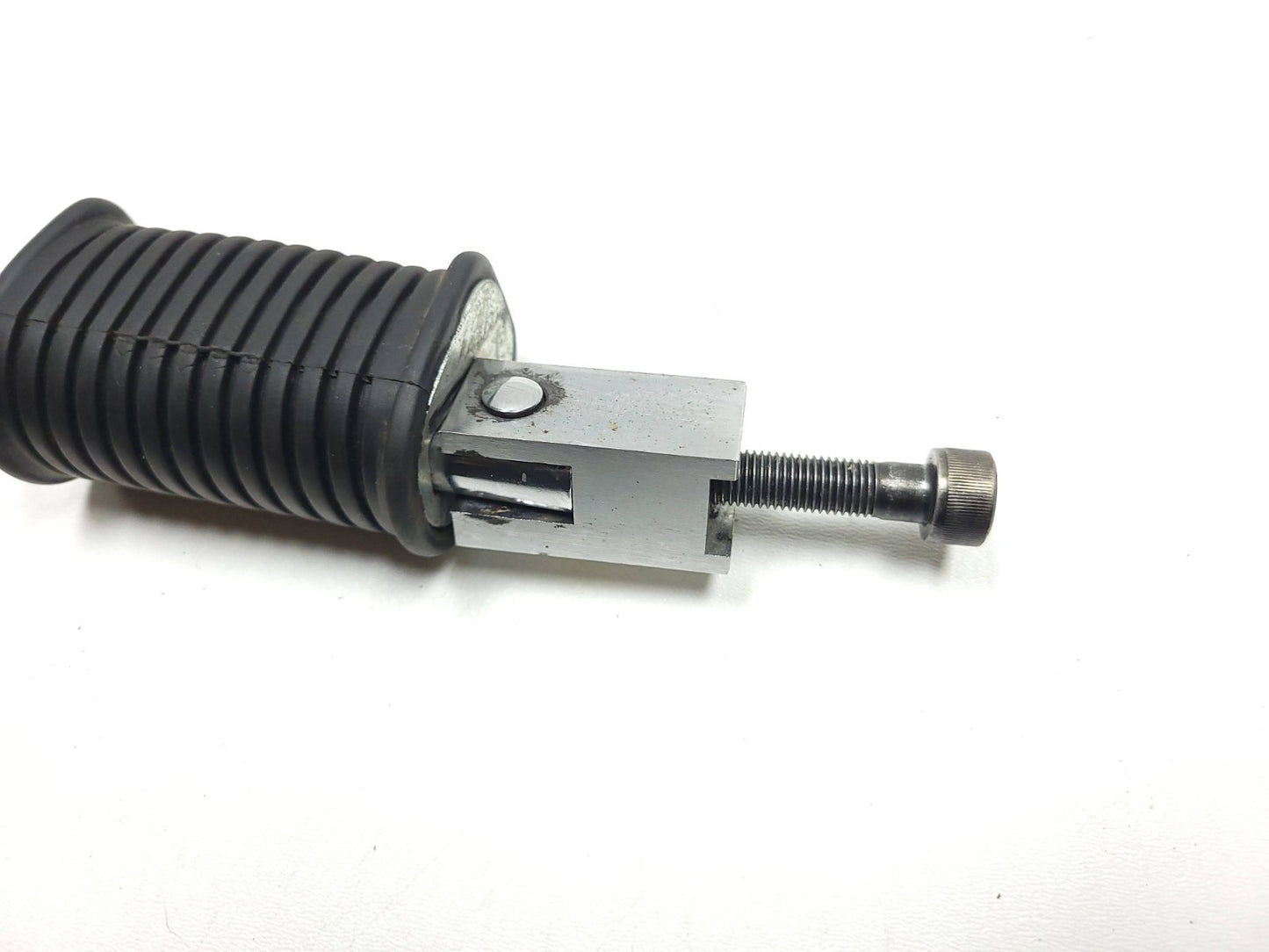 2001 Suzuki Sawage Ls650p Left & Right Footrest Passenger Pair OEM