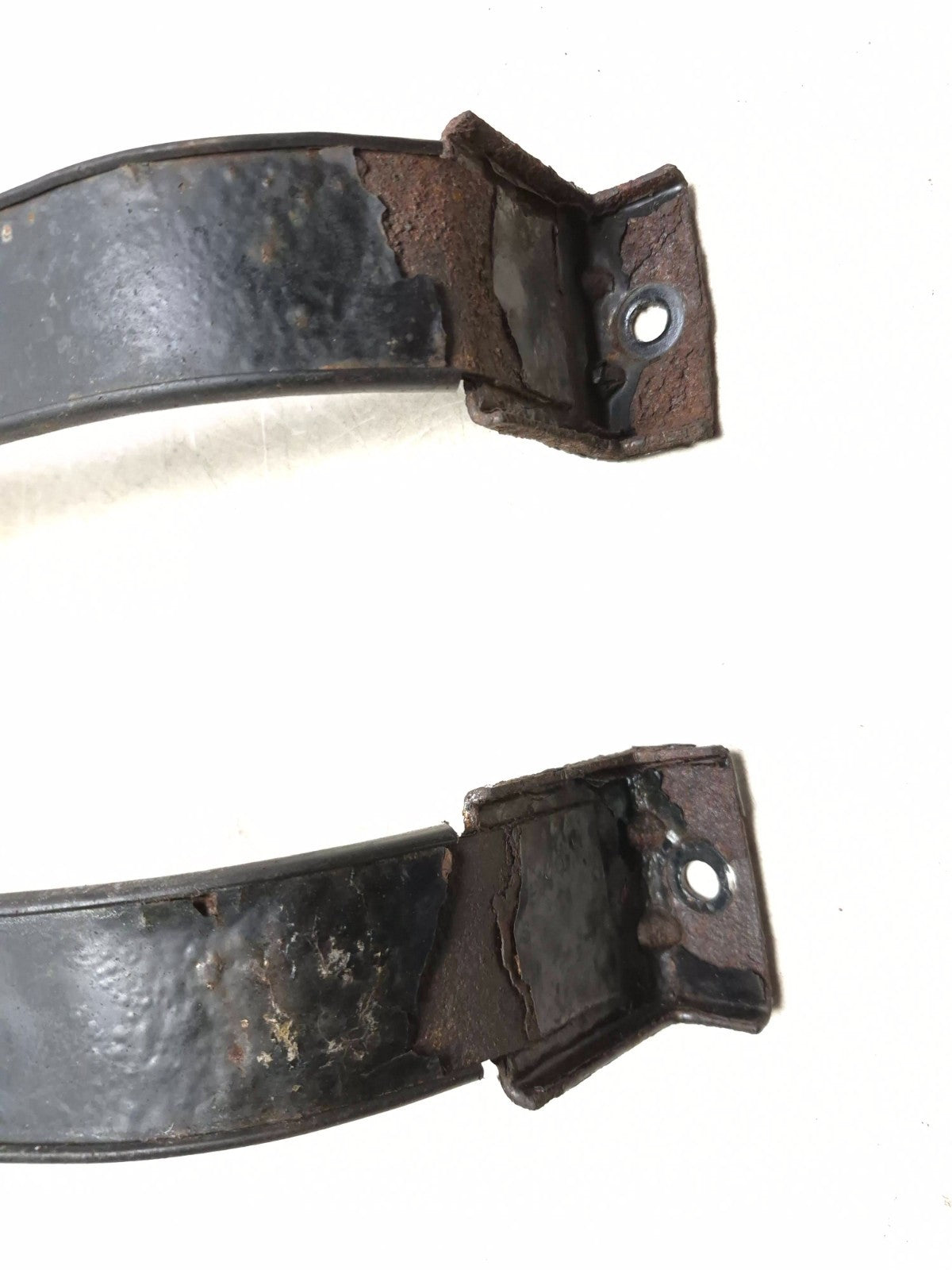 2007 Saab 9-5 Aero Fuel Tank Retaining Strap 2pcs OEM