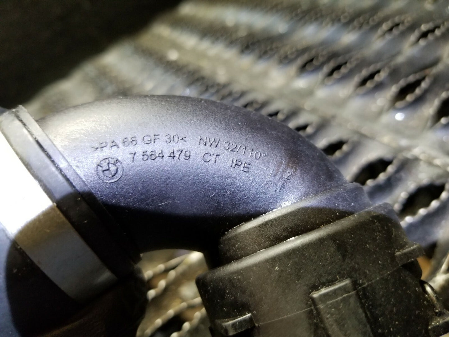 2011 2012 2013 BMW 128i Radiator Lower Coolant Water Hose Pipe Line OEM