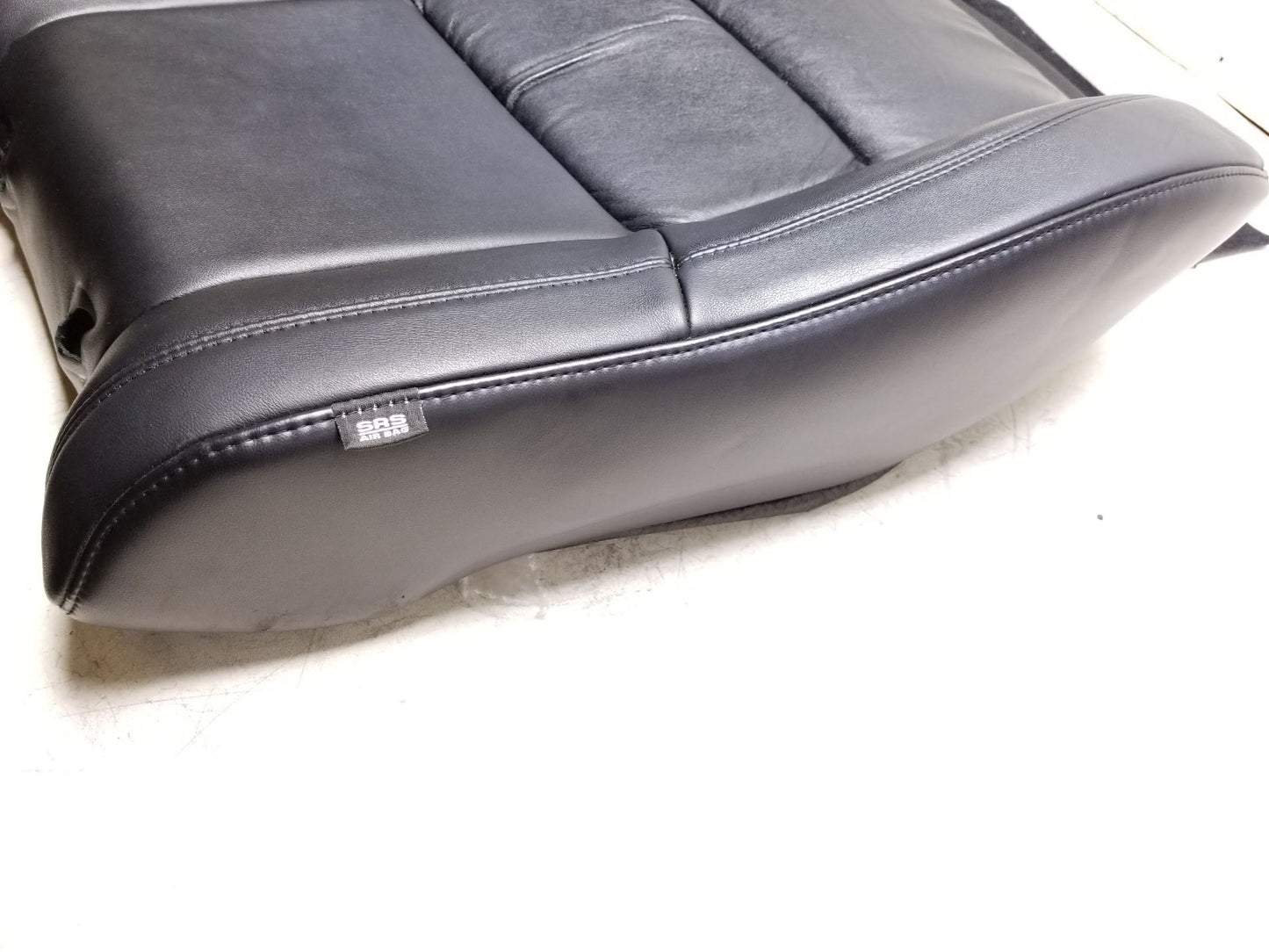 2011  2013 Jeep Grand Cherokee Front Upper Seat Cushion Passenger Side Right OEM
