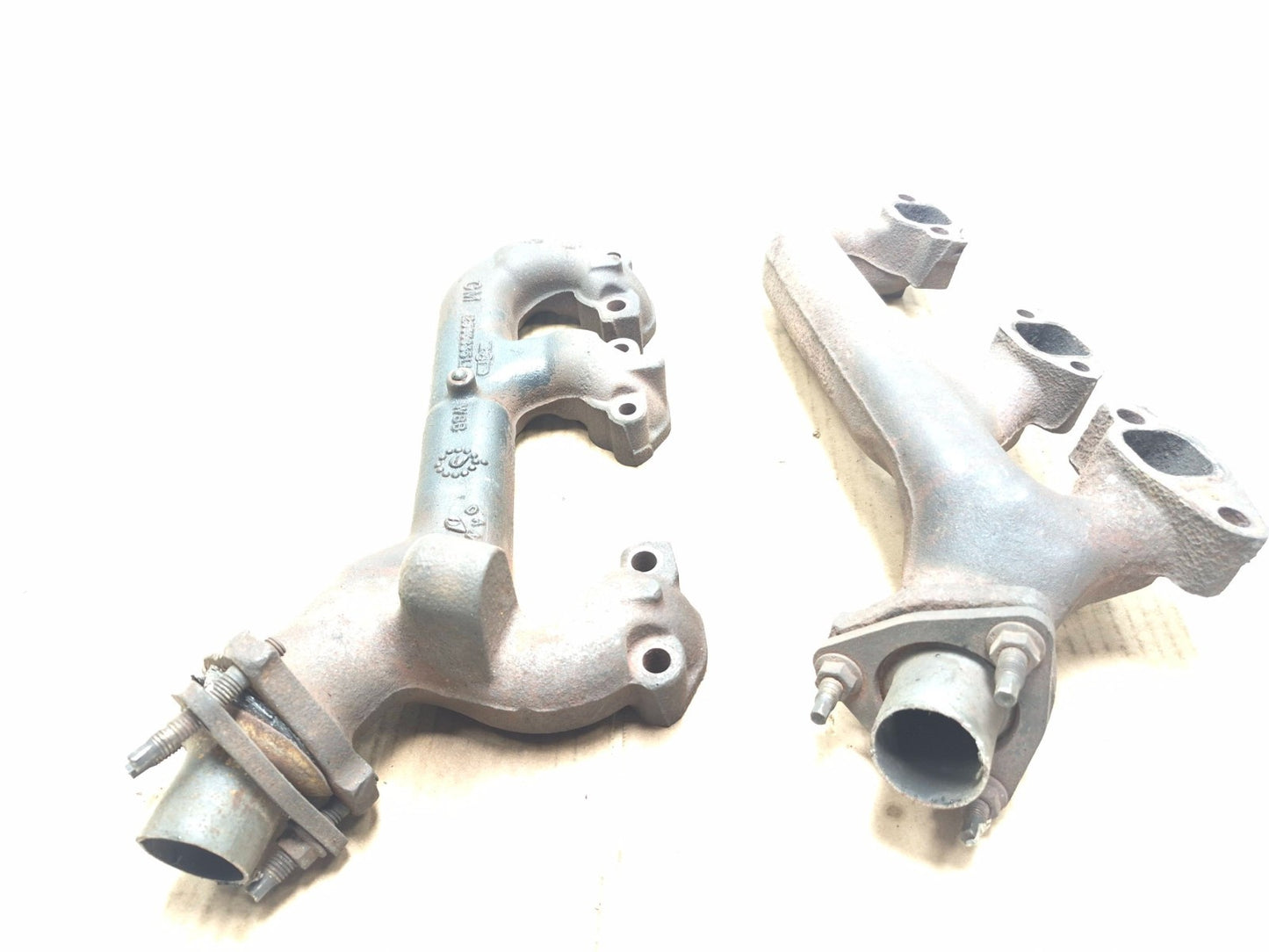 Yale Forklift V6 4.3l Exhaust Manifold Left & Right Pair OEM