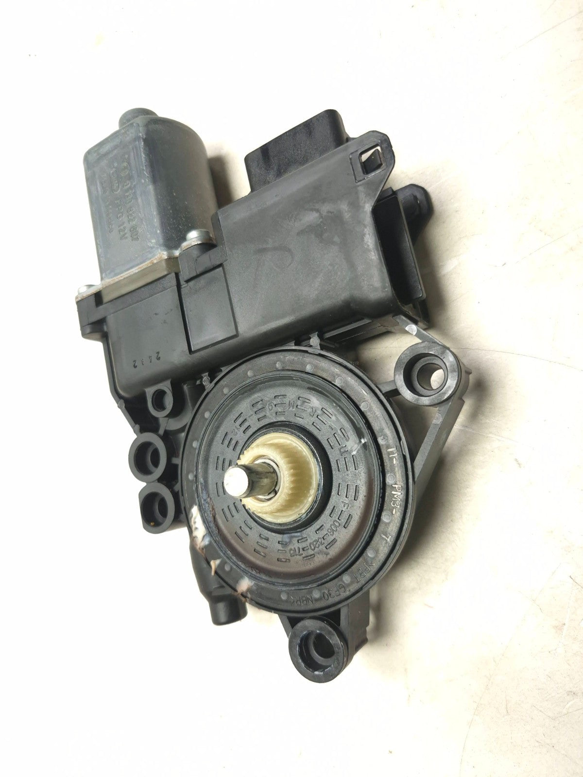 2012 Hyundai Sonata Front Driver Door Window Motor OEM