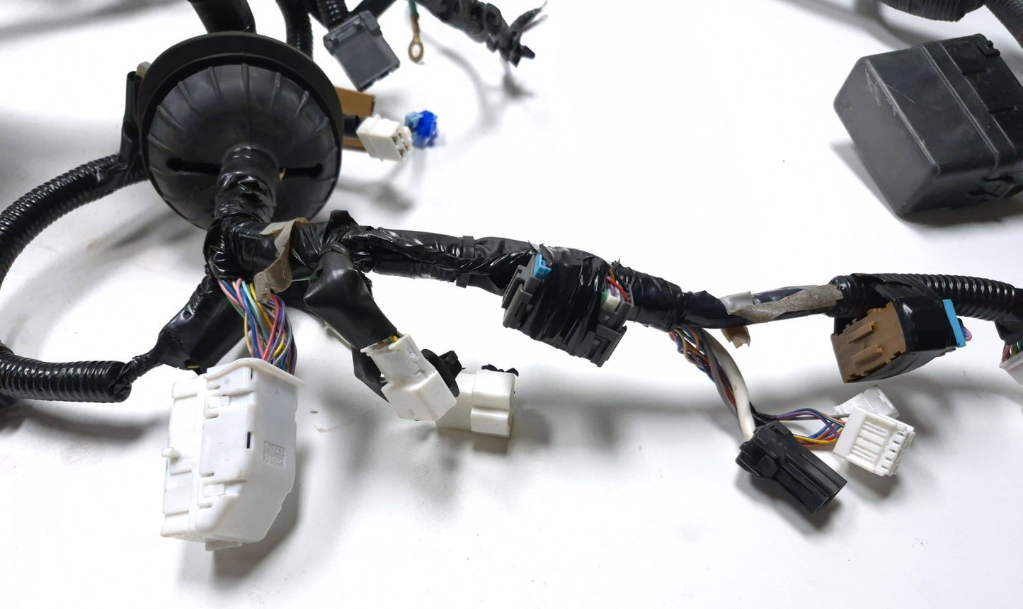 2020 Infiniti Q50 Engine Fuse Box Wire Harness 24012-6hl2b Oem✅