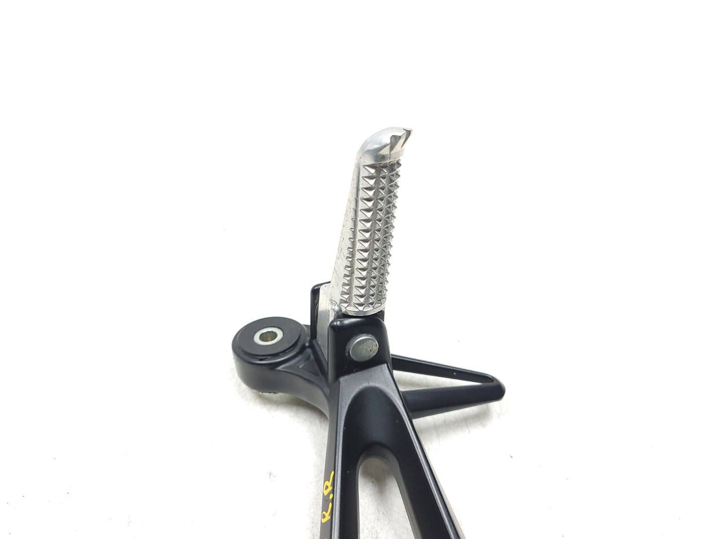 15 - 24 Yamaha Yzf-r3 Mt-03 Rear Right Foot Peg & Bracket OEM