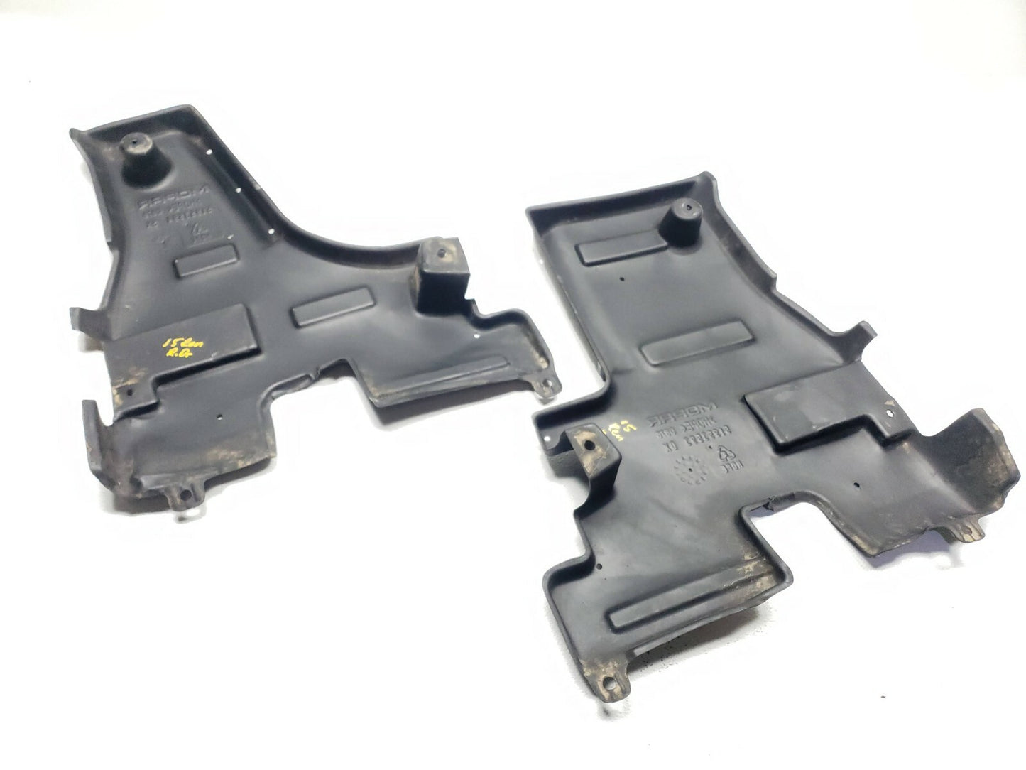 15 16 17 Jeep Renegade Rear Splash Guard Right Pass Pair OEM 62k Miles