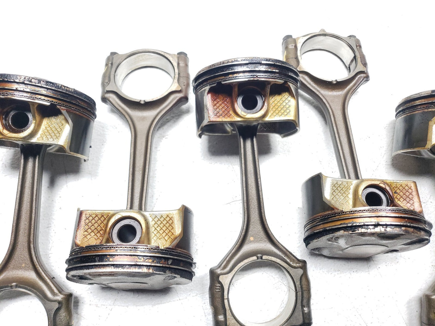 2016 Jeep Cherokee 3.2l Piston W/ Connecting Rod 6pcs OEM
