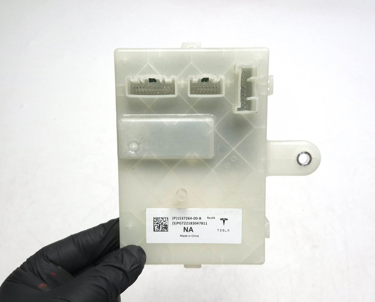 2022 Tesla Model 3 Y Charge Port Ecu Controller Gen 4 1537264-00-b OEM