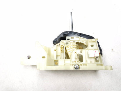 2014 Hyundai Accent Gear Shifter Lever OEM 46700-1r220