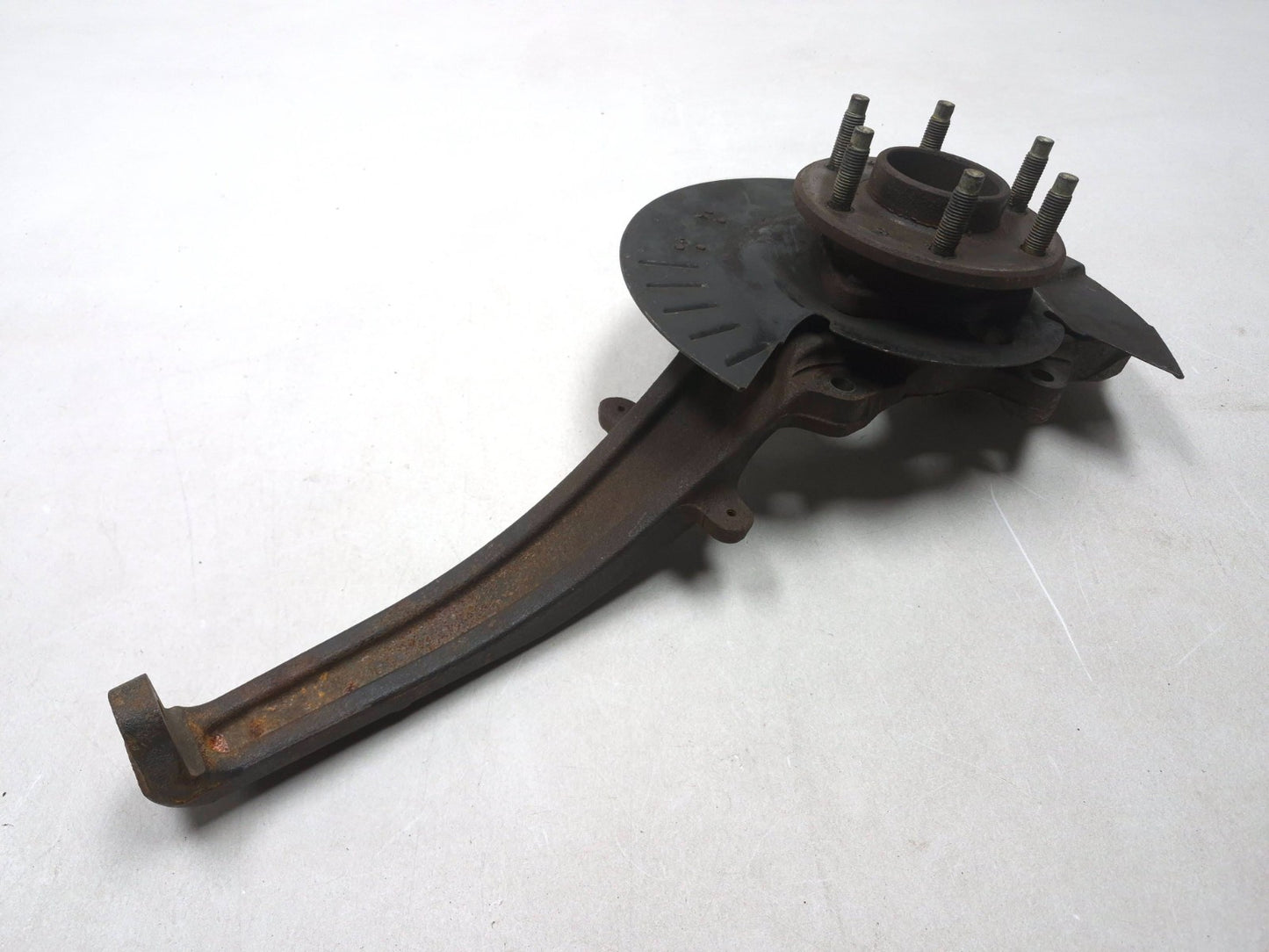 2007 Cadillac SRX Front Spindle Knuckle Wheel Hub Driver Side Left OEM