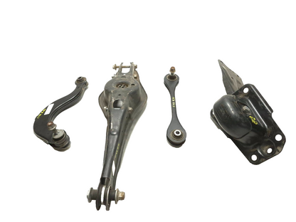 2015 Volkswagen Golf Rear Control Arm Driver Side Left 4pcs OEM