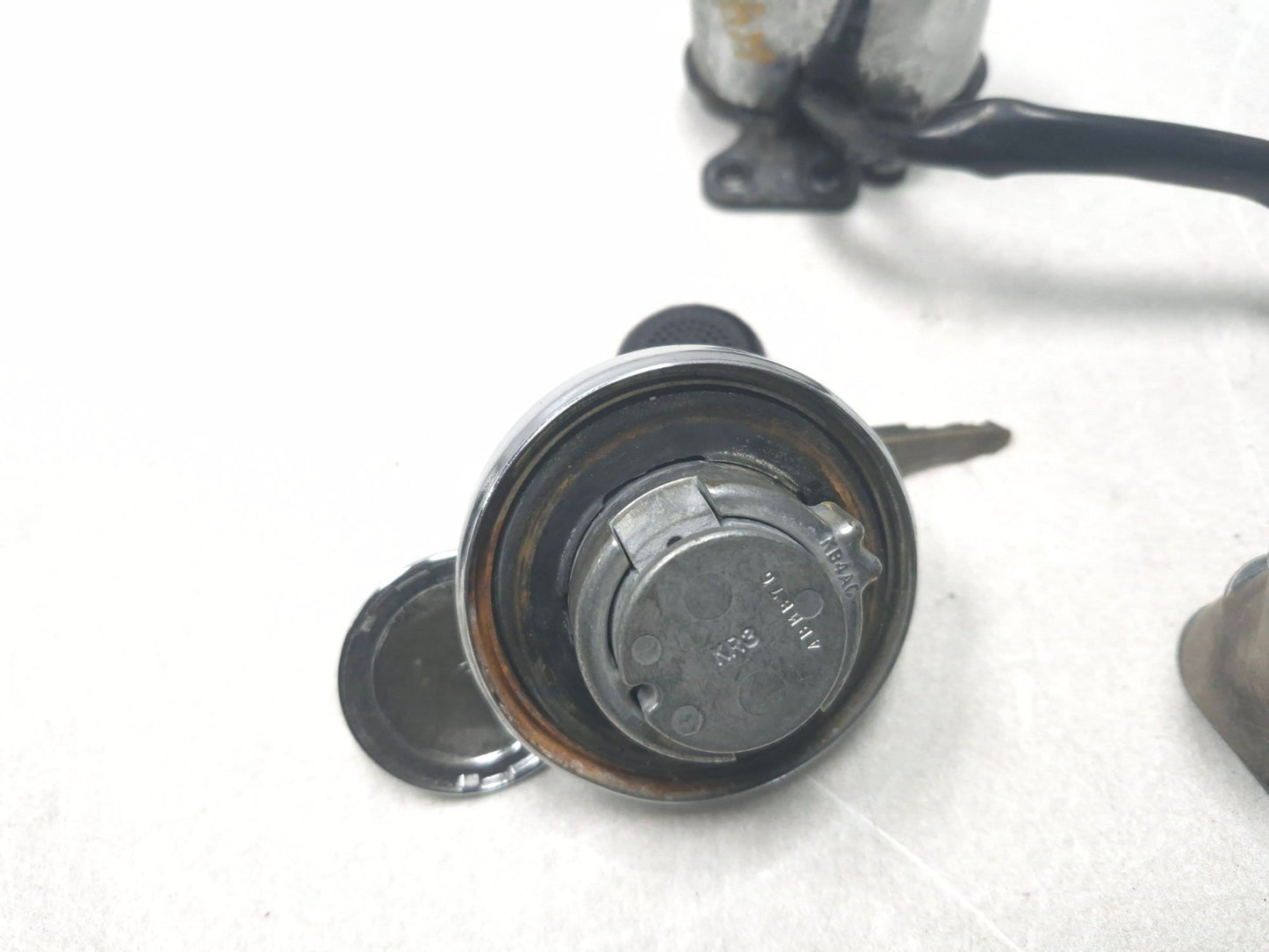 2004 Honda Shadow Aero Vt750c Ignition Lock Set & Fuel Cap 3 Pcs OEM