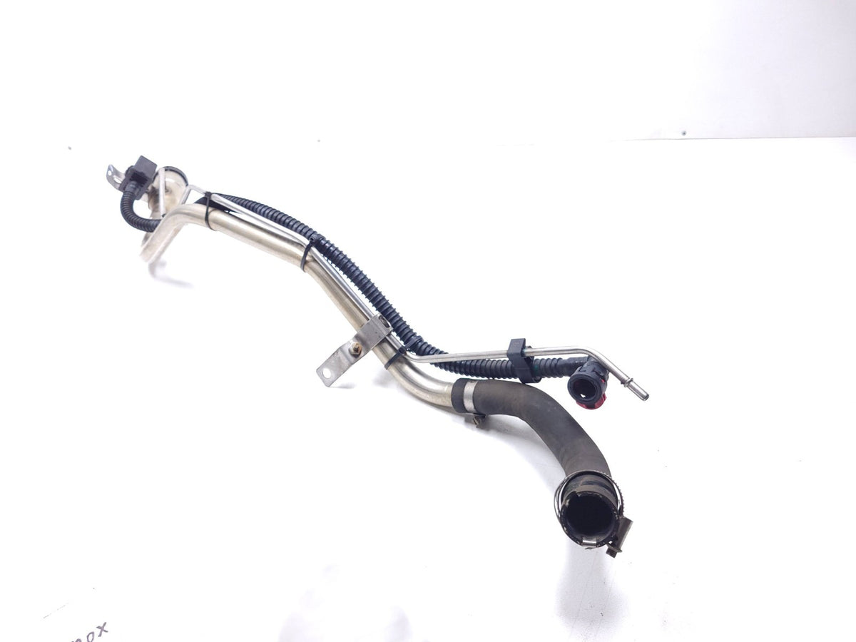 18 19 20 21 Chevrolet Equinox Fuel Tank Filler Neck Hose Pipe OEM
