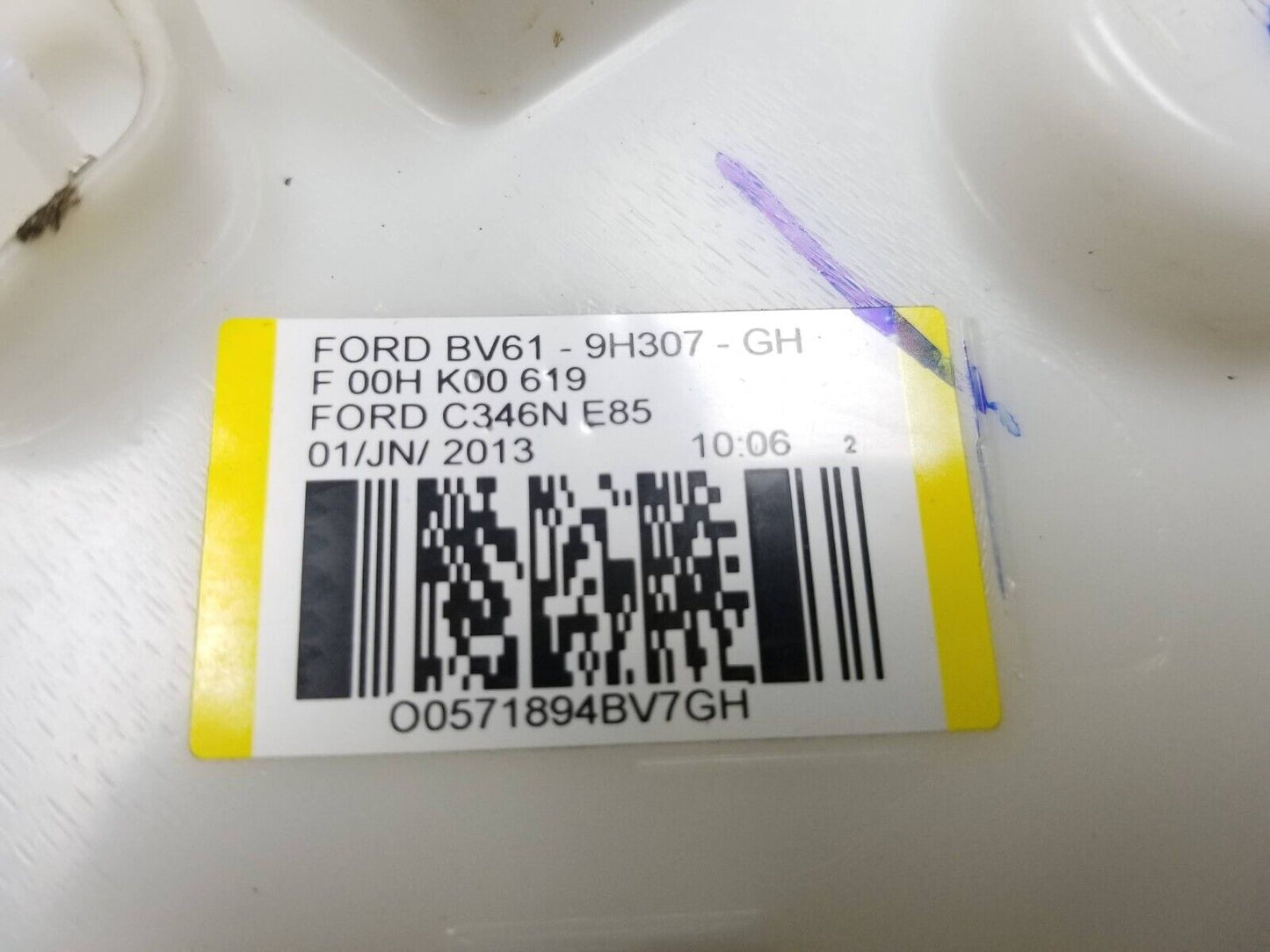 12 - 14 Ford Focus Fuel Pump Bv61-9h307-gh OEM