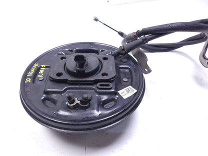 2020 Hyundai Venue Rear Spindle Knuckle Wheel Hub Passenger Side Right OEM