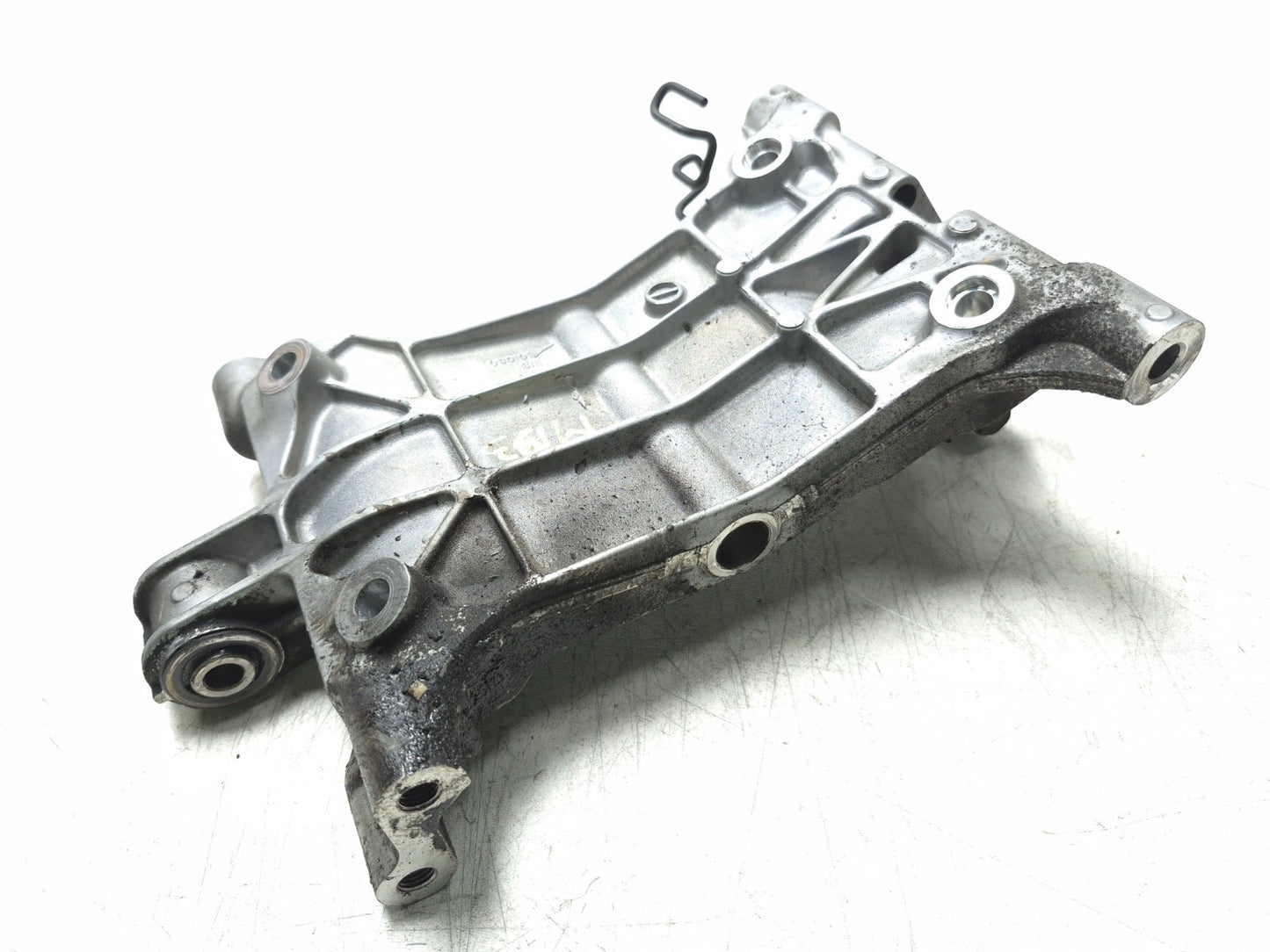 2019 Kawasaki Er400 Z400 Engine Bracket Motor & Swingarm Mount OEM