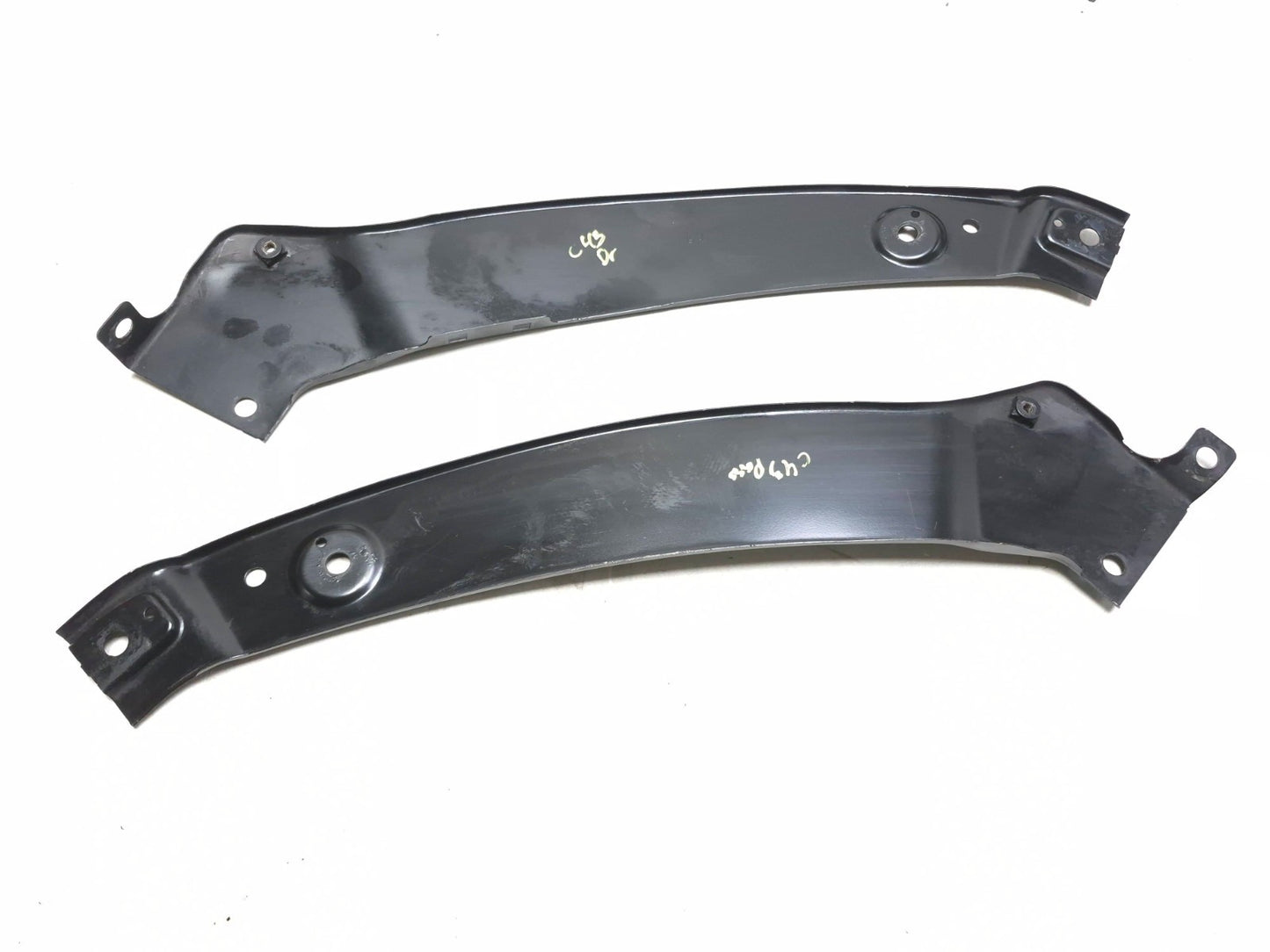 2011 Volkswagen Tiguan 2.0l Radiator Support Bracket Left & Right Pair OEM