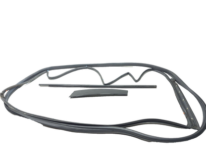 2004-2008 Acura Tl Front Door Weatherstrip Seal & Belt Passenger Side Right OEM