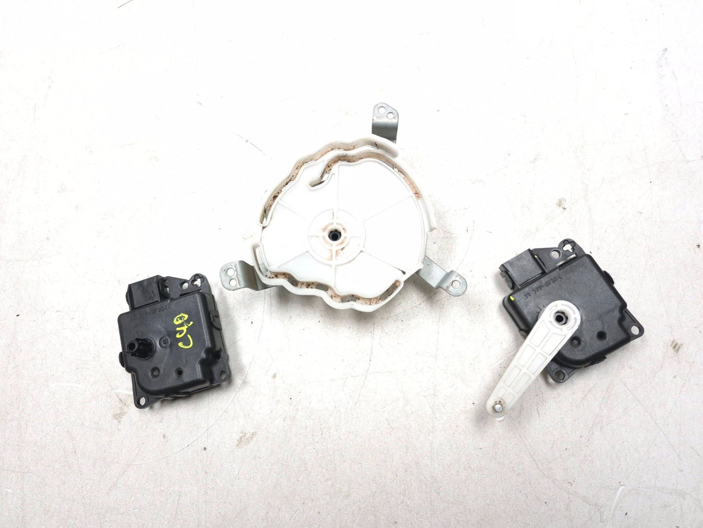 2010 Dodge Caliber Sxt HVAC Vent Flap Actuator Motor 3pcs OEM