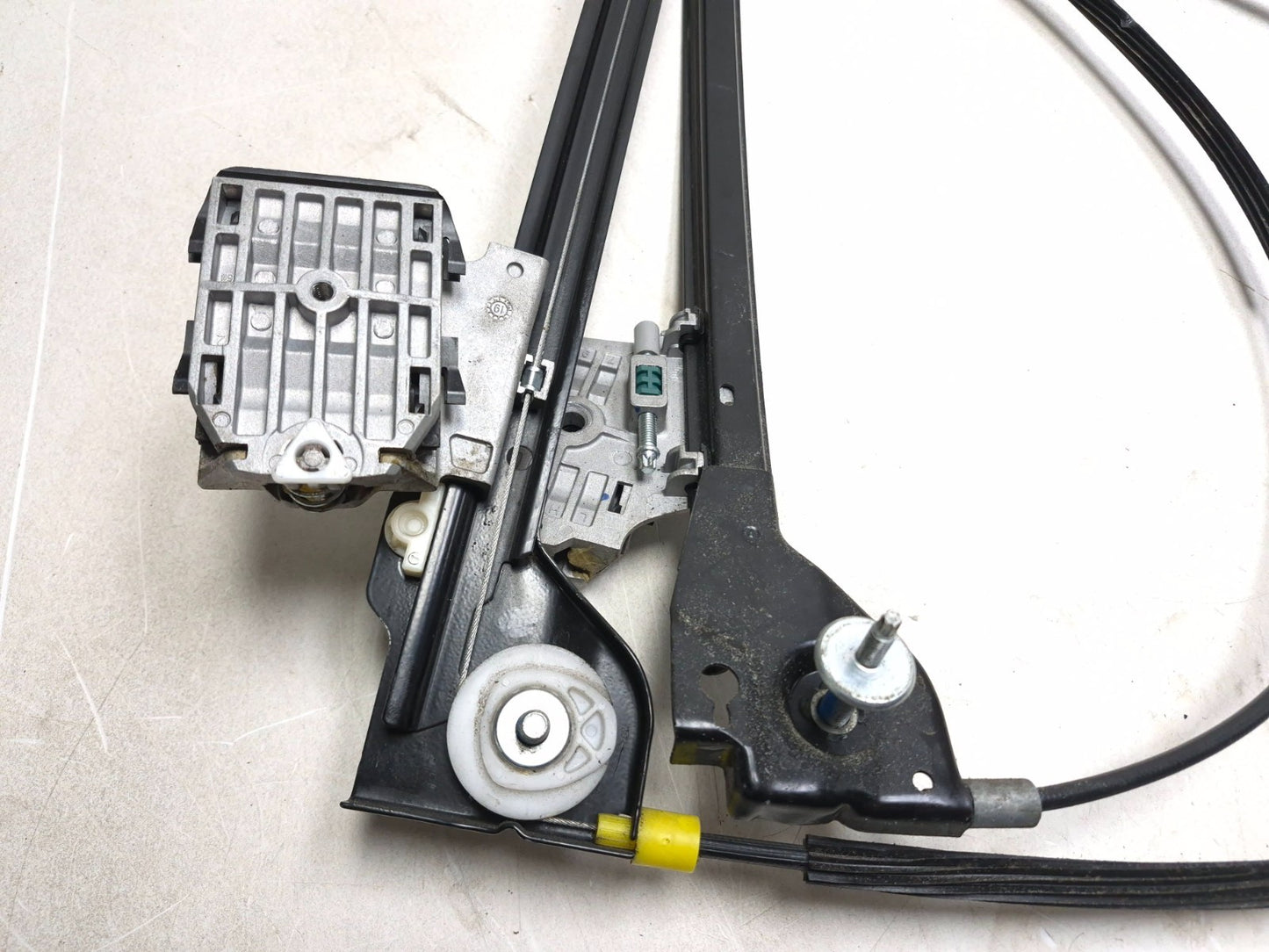 2020 Dodge Challenger Front Left Driver Door Window Regulator & Motor OEM