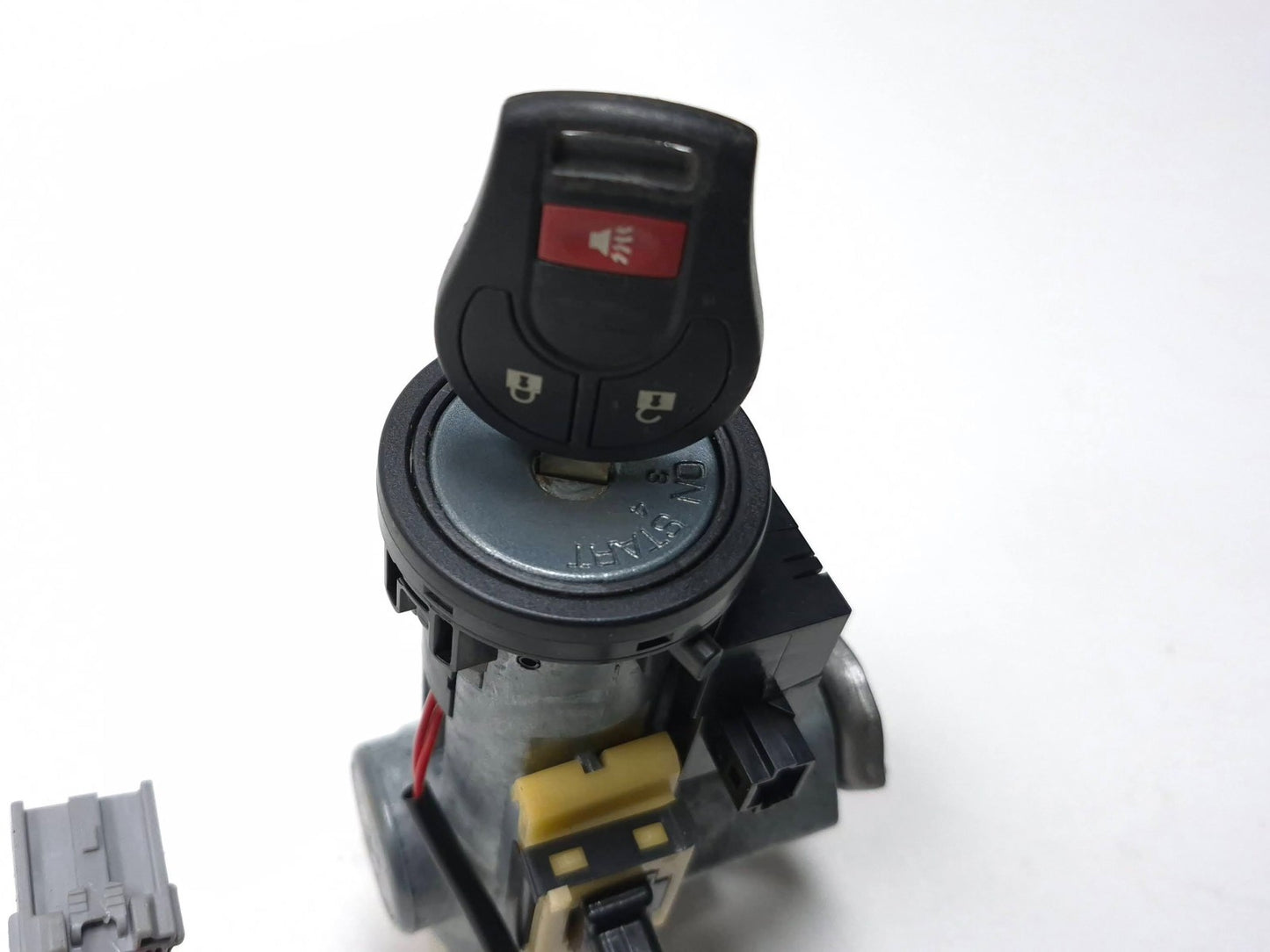 2011 Nissan Juke Ignition Lock Cylinder W/ Key OEM