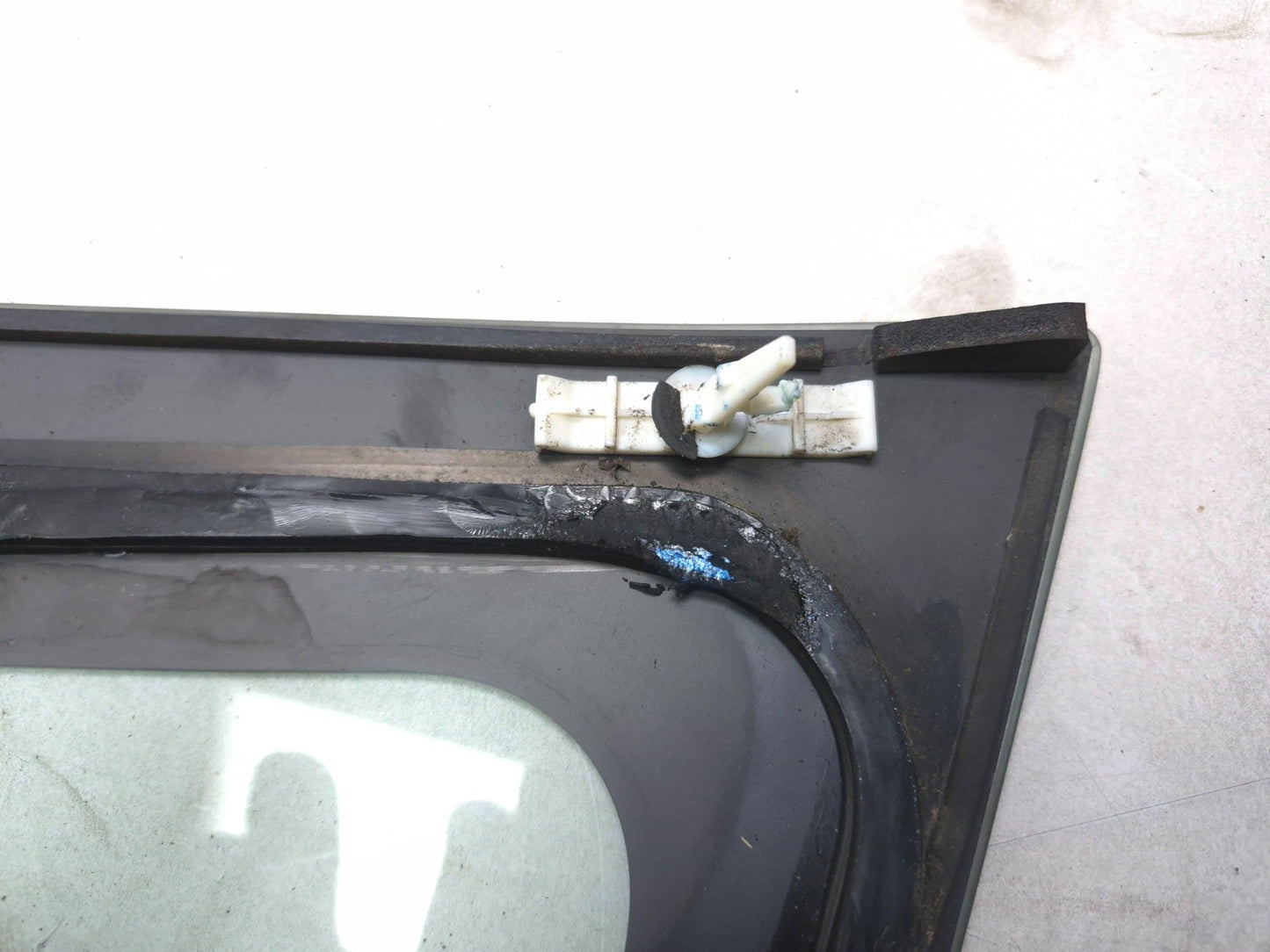2007 Honda Fit Rear Quarter Vent Glass Passenger Side Right 73511-saa-g01 OEM