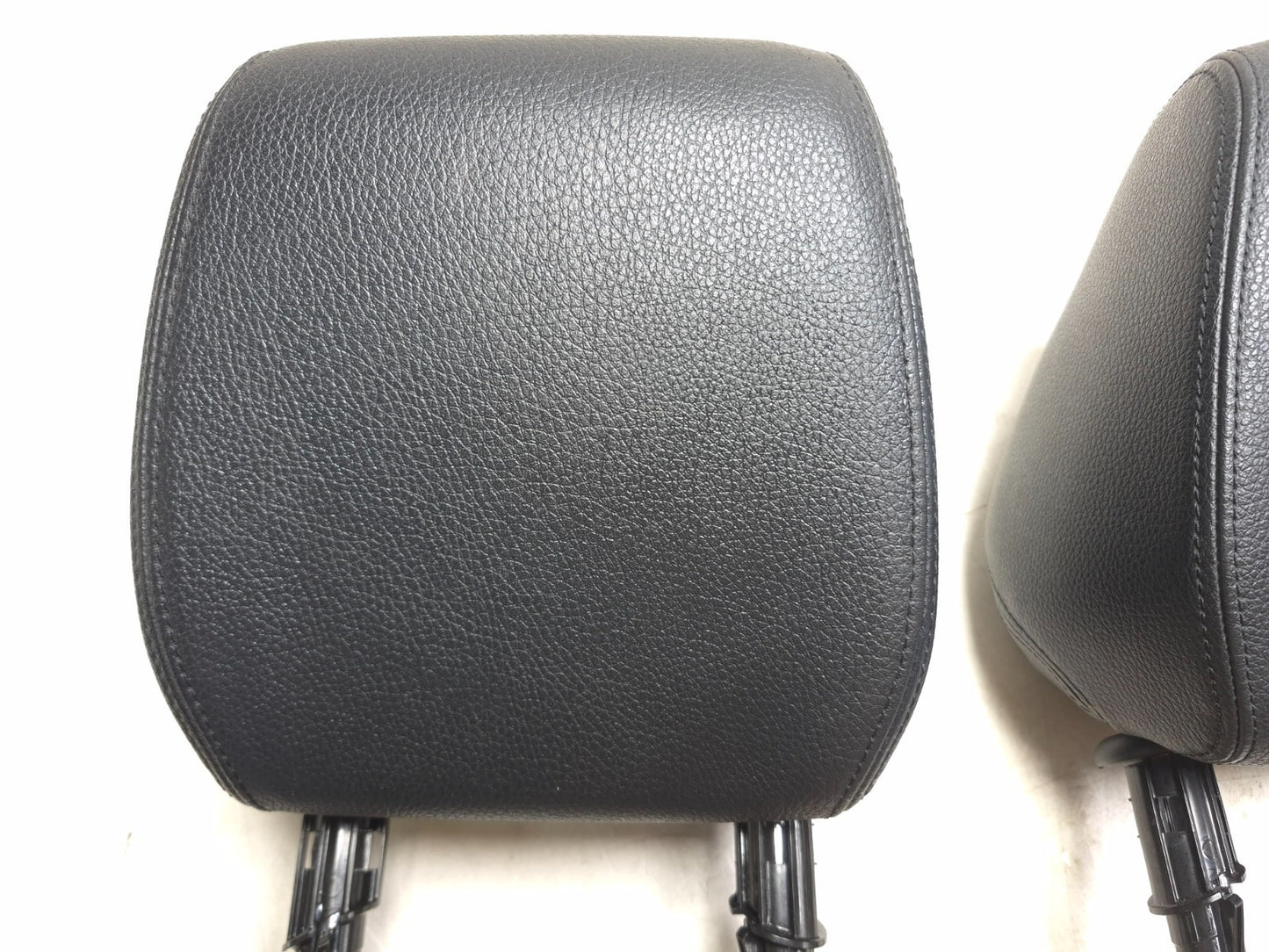 2013 BMW 328i F30 Front Seat Headrest Left & Right Pair OEM