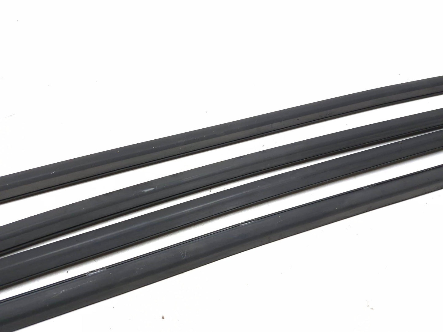 2014 Hyundai Accent Exterior Door Window Belt Molding OEM