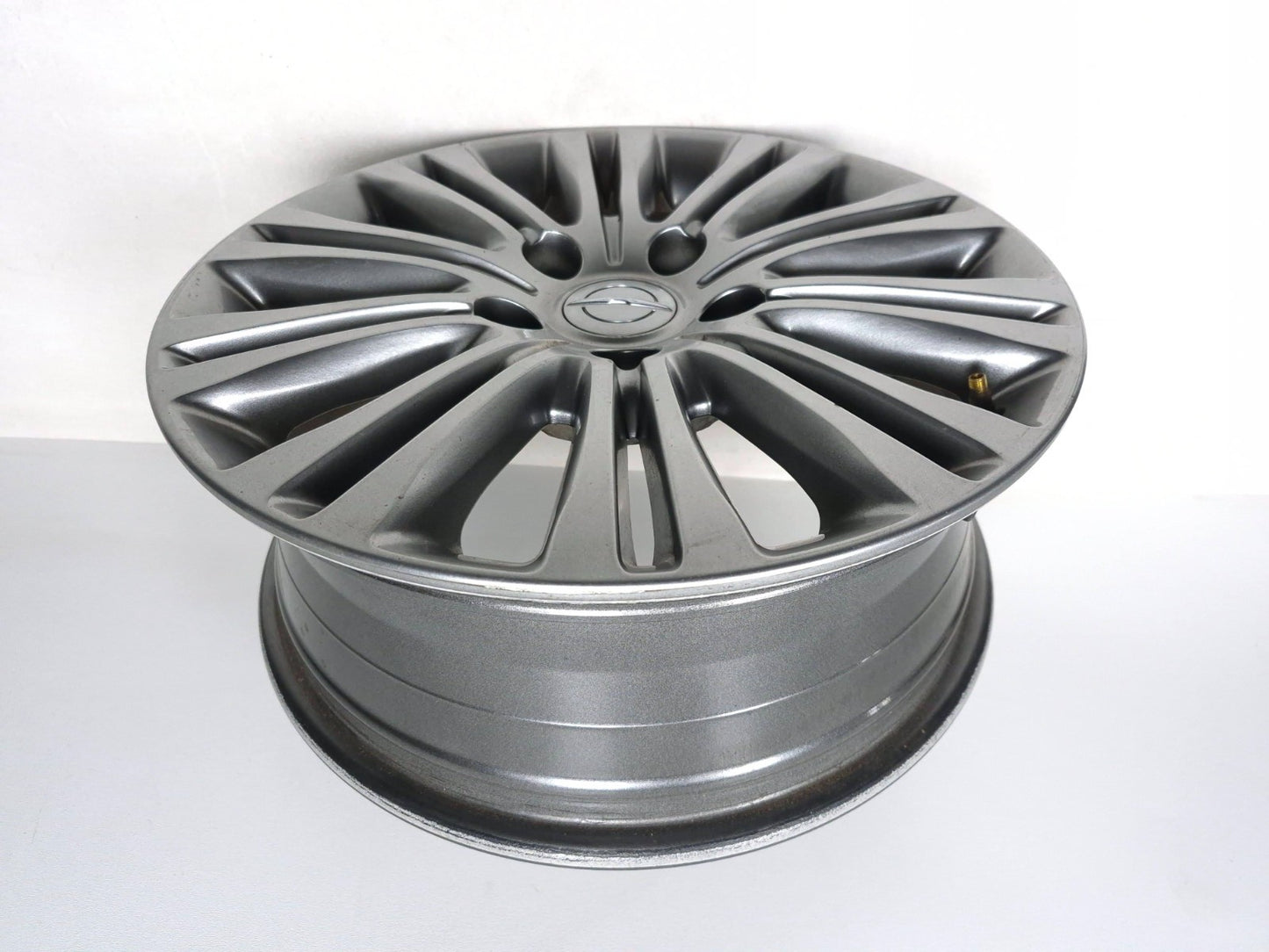2015 Chrysler Town & Country Wheel Rim 17"x6.5 OEM