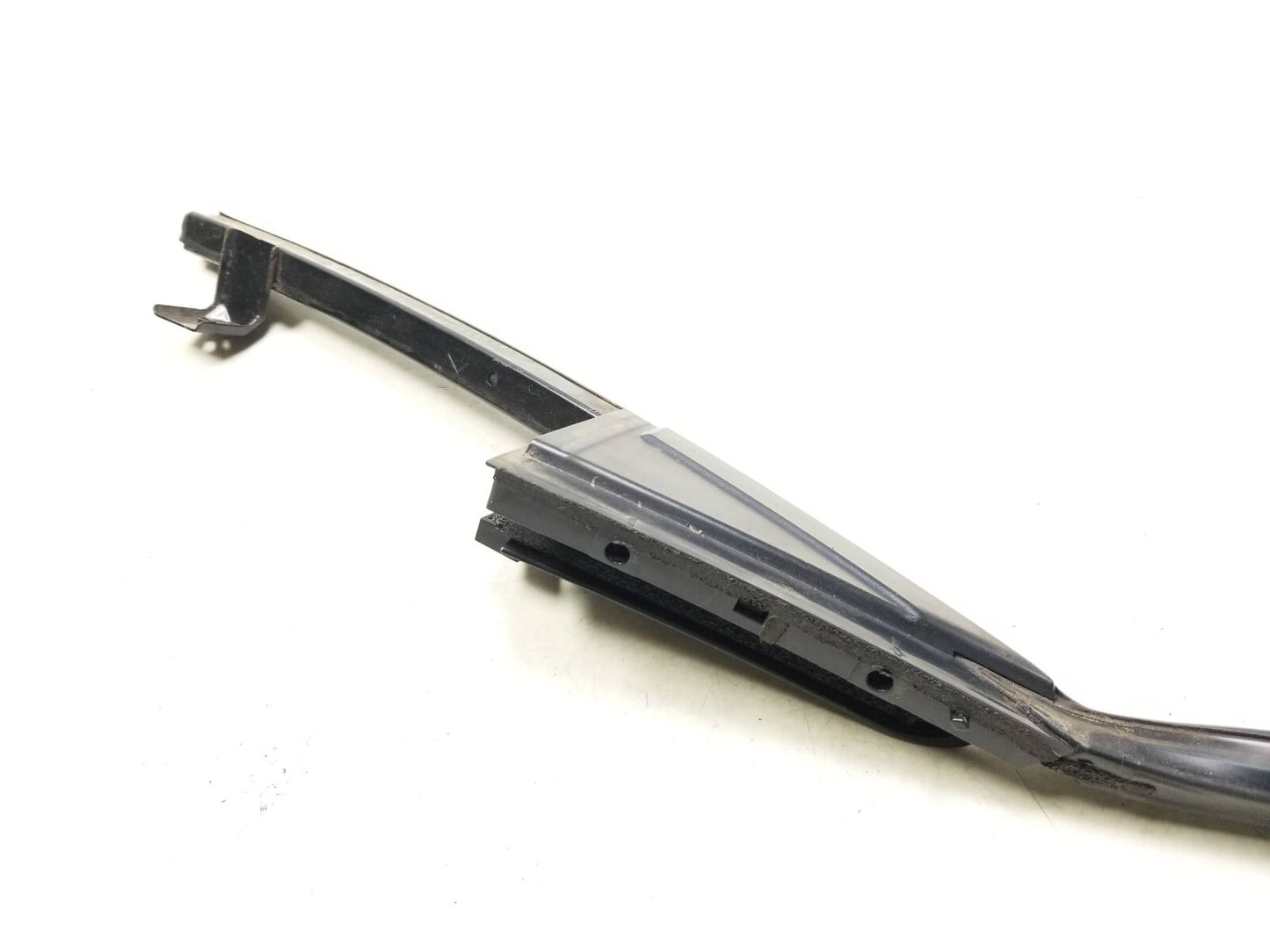 2008 - 2015 Nissan Rogue Rear Door Weatherstrip Seal Driver Side Lh 3pcs OEM
