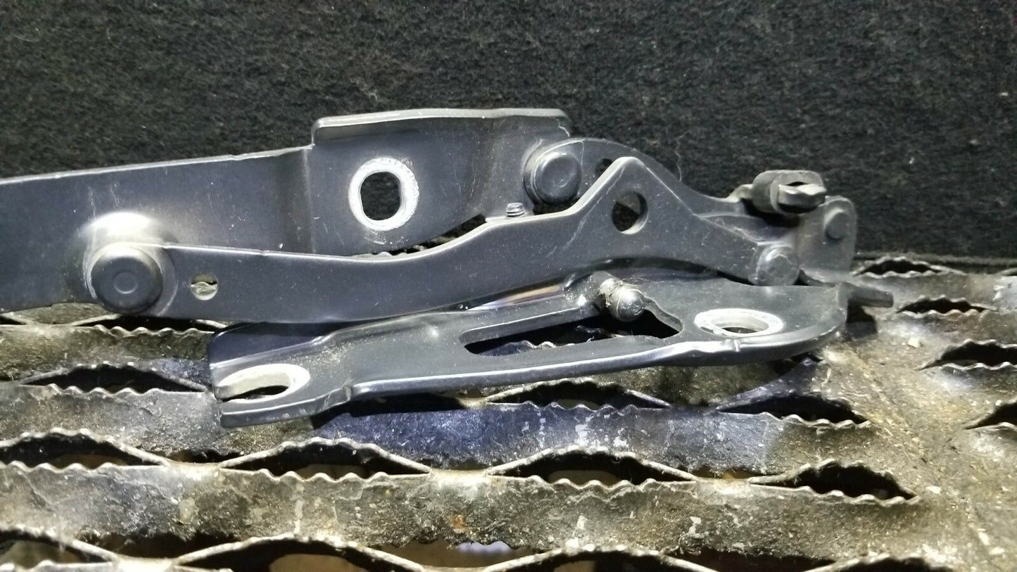 09 10 11 BMW 328xi E90 Sedan Trunk Hinge Mount Support Left & Right Pair OEM