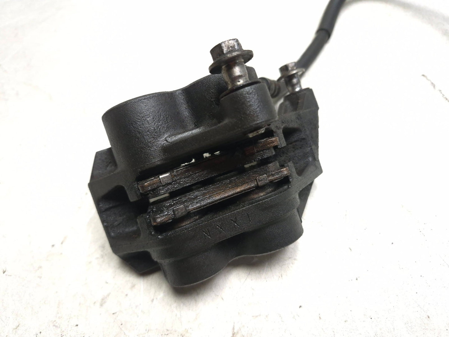 2002 Yamaha Yzf-r6 Front Left & Right Brake Caliper Pair OEM