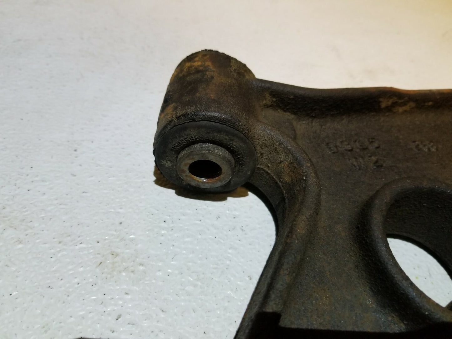 2010 Chrysler Sebring Front Lower Control Arm 2pcs OEM