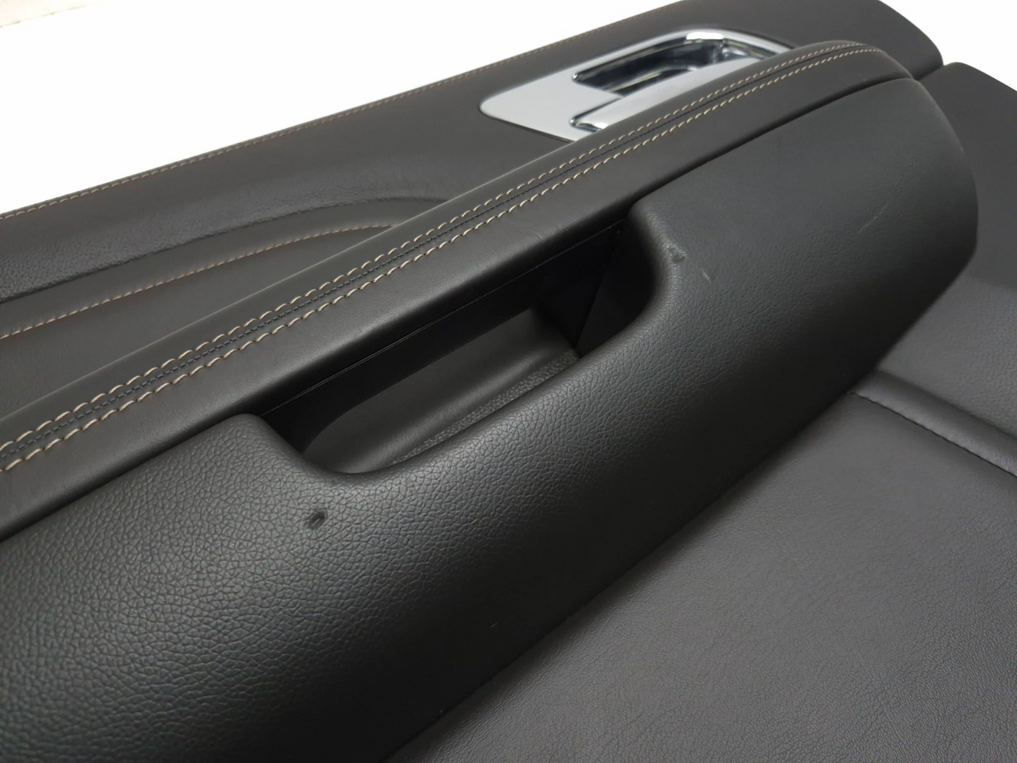 2013 Cadillac Escalade Esv Rear Door Trim Panel Left & Right Pair OEM