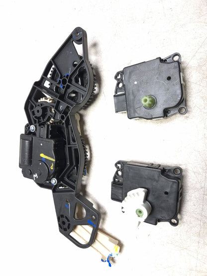 2019 Ford Ecosport HVAC A/c Actuator Servo Flap Motor OEM