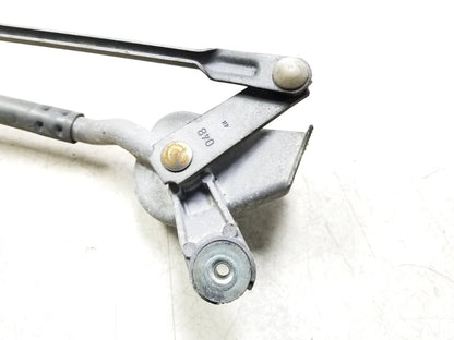 2011 Scion Xb Windshield Wiper Motor W/ Linkage OEM