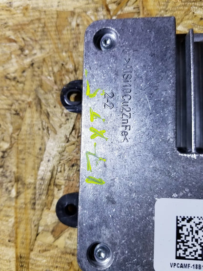 2017 Cadillac Xt5 Communication Wireless Charger Module OEM