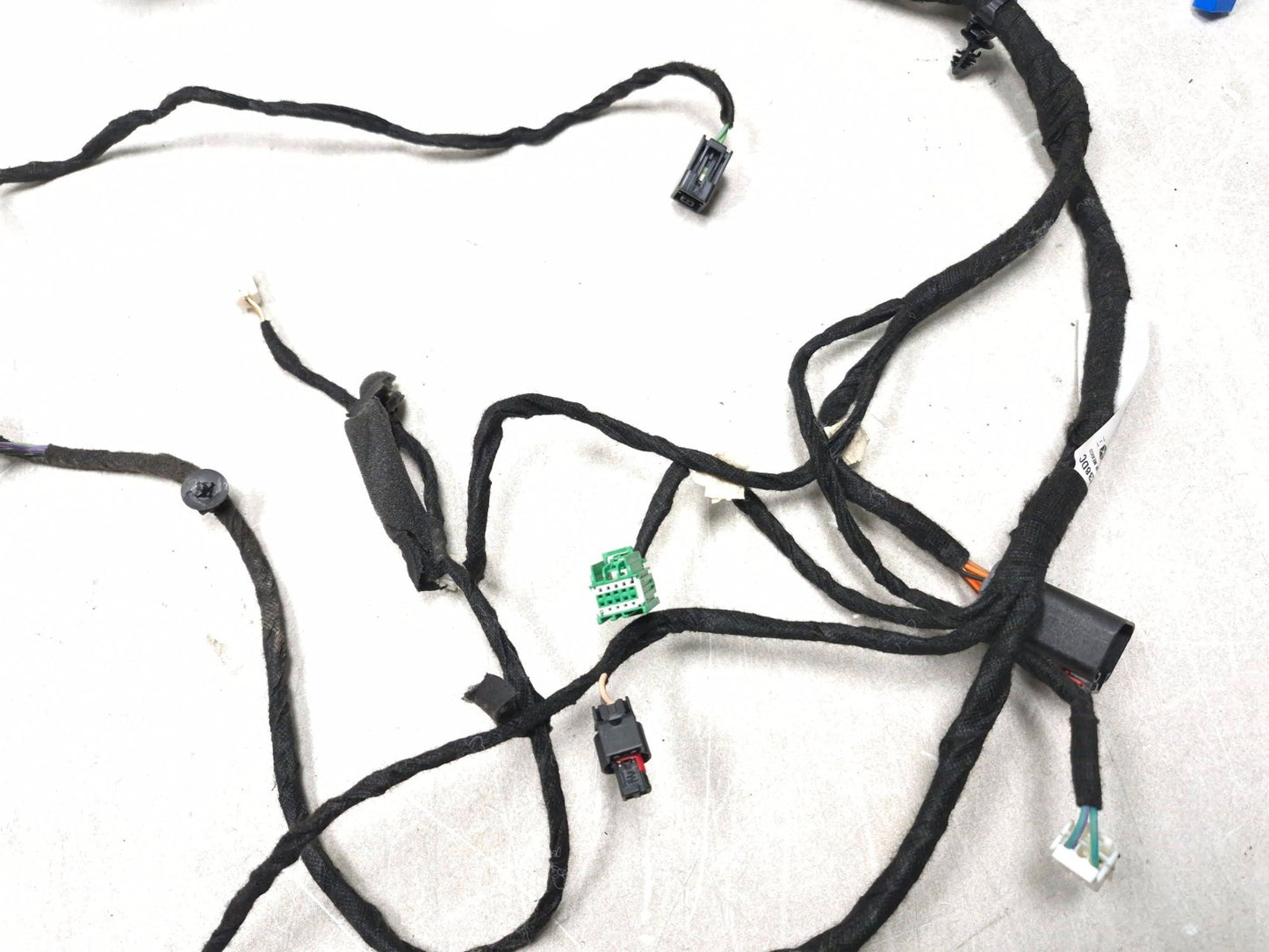 2018 Chrysler 300 Limited AWD Front Passenger Side Door Wiring Harness OEM
