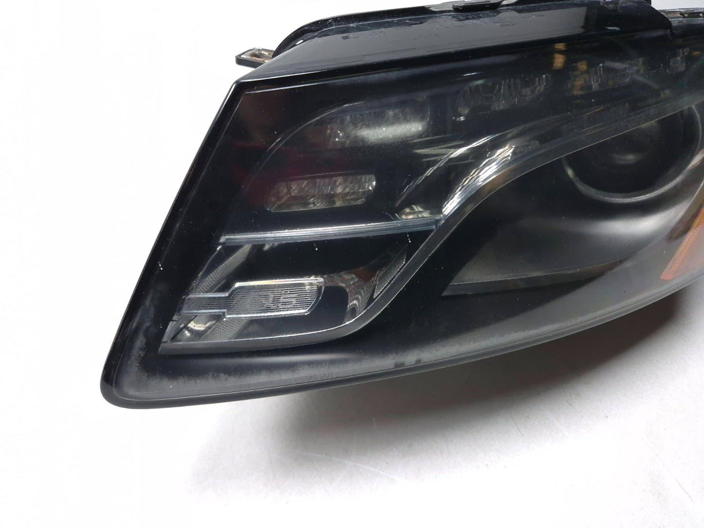 2010 Audi Q5 Headlight Driver Side Left OEM