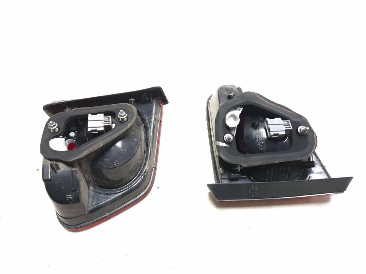 2011 Volkswagen Tiguan Tail Light Tail Lamp Inner Left & Right OEM