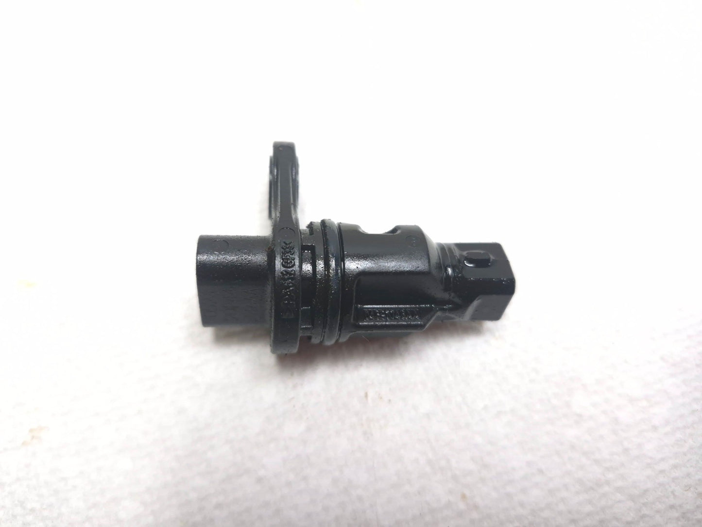2021 Alfa Romeo Giulia Oil Pressure Sensor & Camshaft Position Sensor Pair OEM