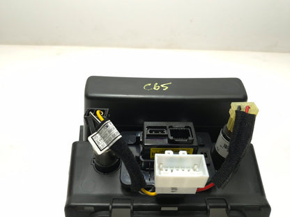 2019 Hyundai Kona Floor Center Console Tray W/ Usb Outlet OEM