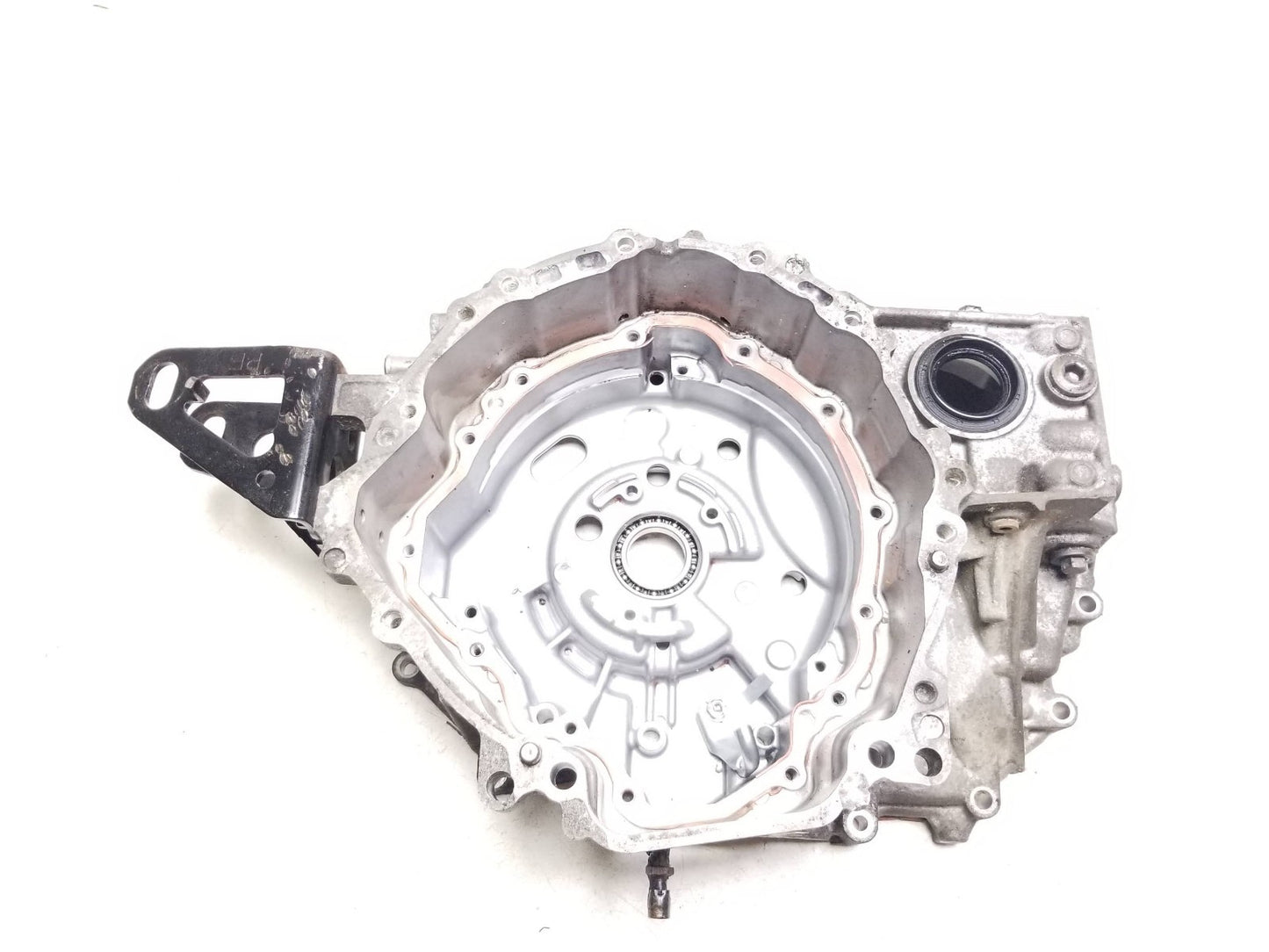 2013 Lexus CT200h Transmission Bell Housing Oem✅