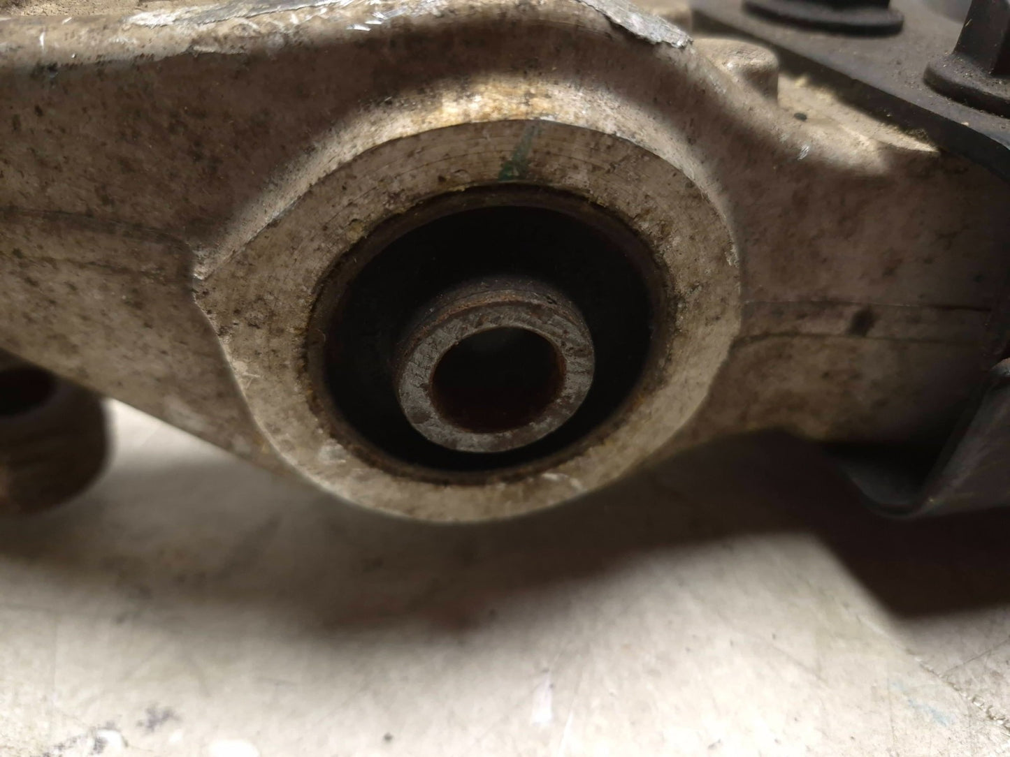 2009 Hyundai Sonata Front Lower Control Arm Passenger Side Right OEM