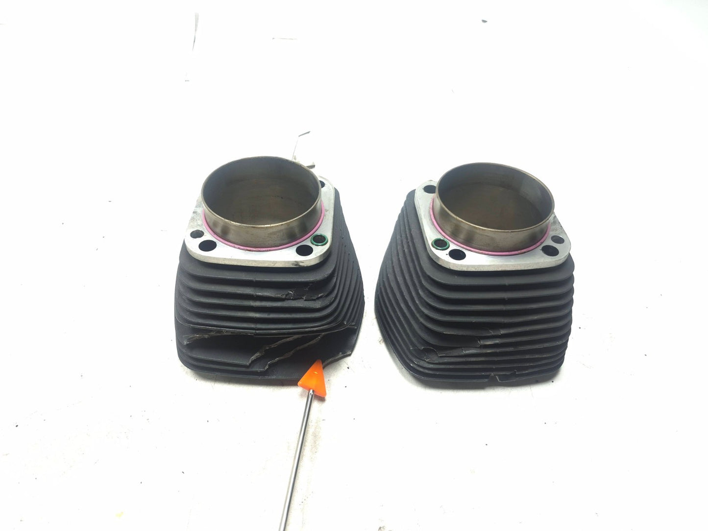 2016 Harley Davidson Dyna Street Bob Fxdb Cylinder Barrel Front & Rear 103 OEM