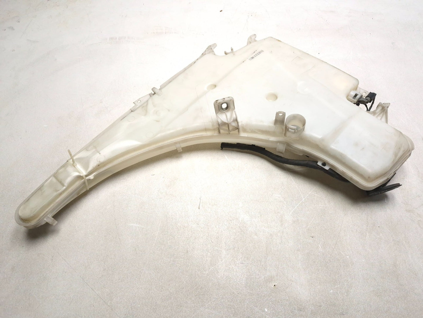 2011 BMW E90 328i Windshield Washer Fluid Reservoir OEM 7117842