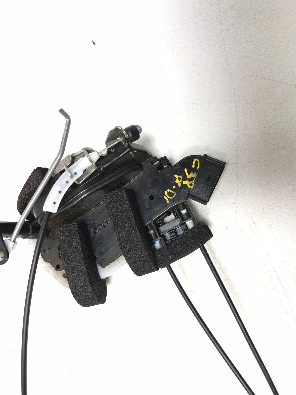 2015 Nissan Juke Door Lock Actuator & Handle Front Driver Side Left OEM